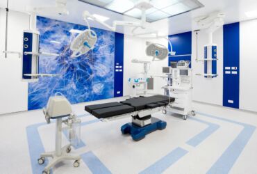 Modular operating room with Infimed operating lights
