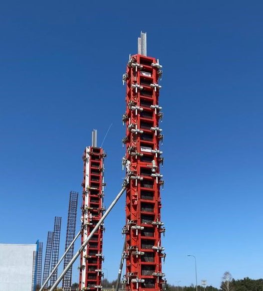 Bau-form BF120 formwork on construction site