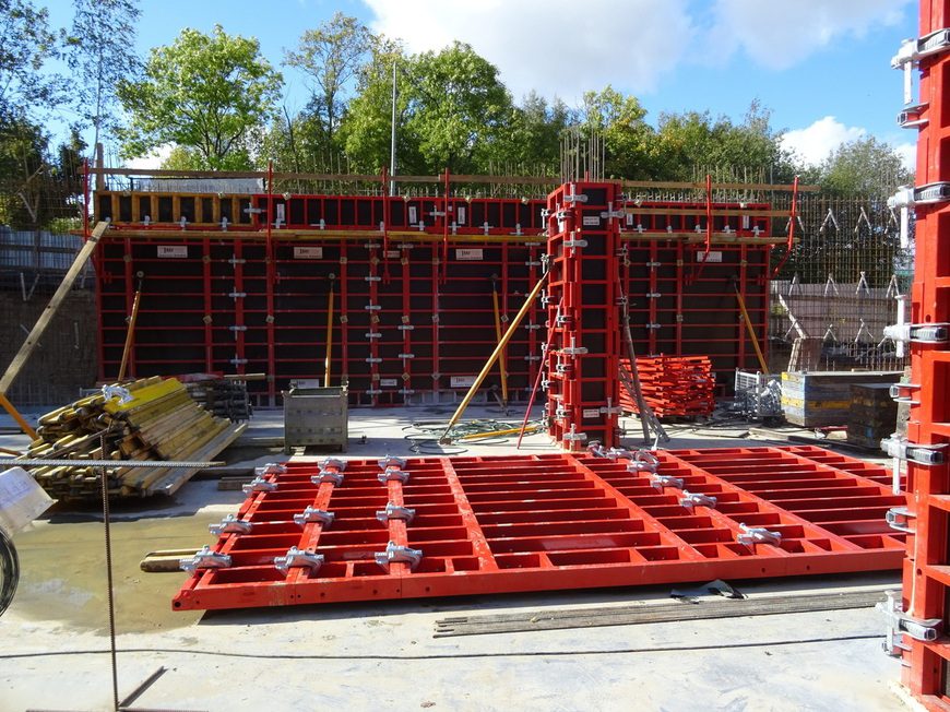 Bau-form BF120 formwork on construction site