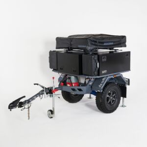 U1XP trailers can have a shower with hot water, gas stoves, barbecue, wc and other facilities useful for camping.